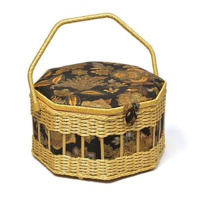  Hand Crafted Basket  ()